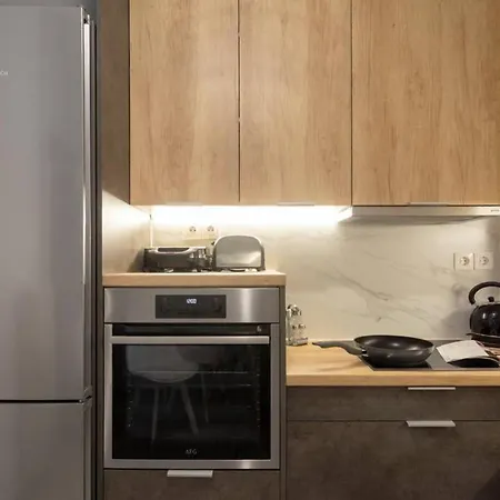 Apartment Chic & Minimal Apt. 5 Min From Metro Athens